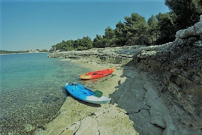 1.5-hour Clear Kayak Rentals: Explore Verudela Cave & Islands - Weather, sea conditions, and what moderate fitness really means
