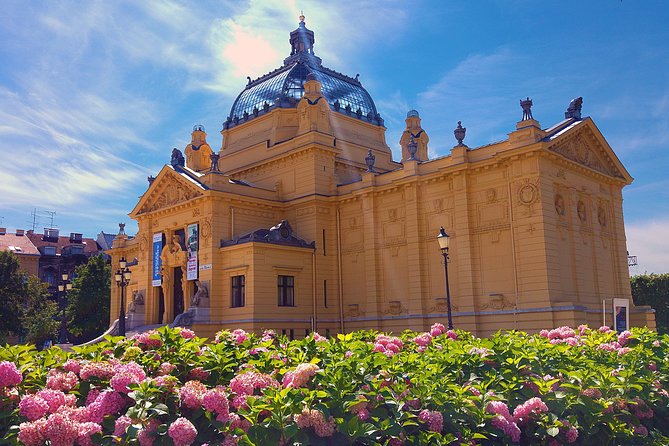 2 hour Private Walking Tour of Zagreb - Petrica Kerempuh and Opatovina Vibes