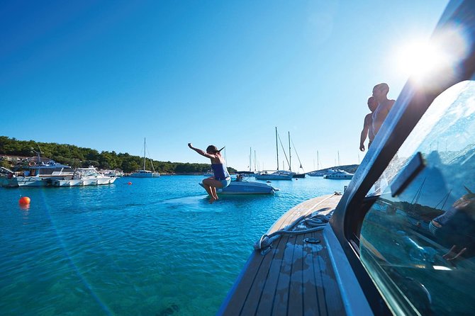 4-Island Split Boat Tour (Brač, Pakleni, Hvar, Šolta) - Stop 2 on the Pakleni Islands: snorkeling time that actually has breathing room