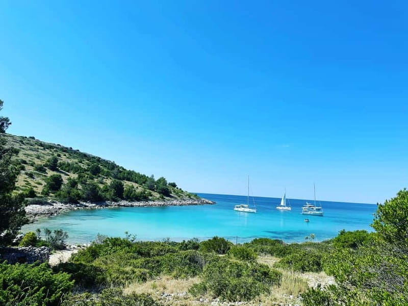 4 Jewels of Zadar, Dugi otok, sunken ship, tunnel - Half day - Muline village and Južna luka on Ugljan: swim-first, stroll-optional