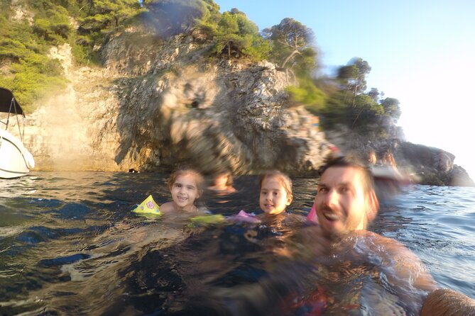 4h / 6h / 8h Elaphite Islands Tour with 6.5m/21FT SunDeck Boat - The included snorkeling gear and drinks: what you really get