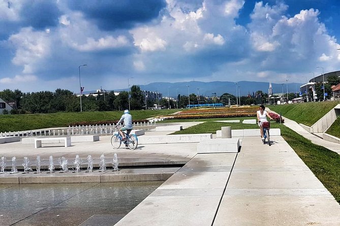 Back to Socialism Bike Tour - Park Bundek: where green space meets brutalist planning