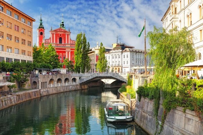 Best of Slovenia: Bled, Postojna, Ljubljana Day Tour from Zagreb - Getting to Postojna Cave the smart way