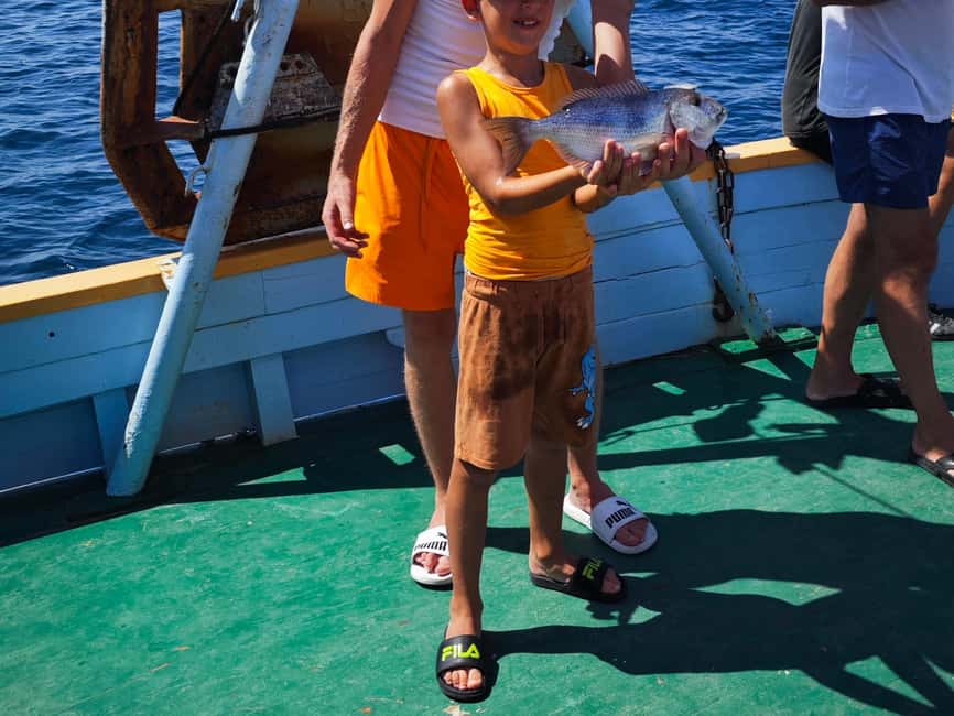 Biograd: Authentic Family friendly Fishing tour in Croatia. - Longline fishing, hands-on: what you actually do