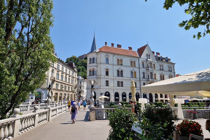 Bled Lake and Ljubljana Extra Small Group Tour from Zagreb - Ljubljana Castle: puppets, history rooms, and the Virtual Castle video
