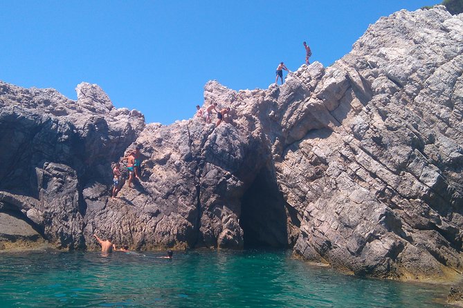 Blue Cave | 5-Hour Morning Sea Safari - Three Green Caves: different shapes, different confidence levels