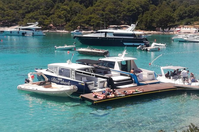 Blue cave and Hvar - 5 Islands speedboat tour from Split - Group size and crew vibe: why it feels different from big tours