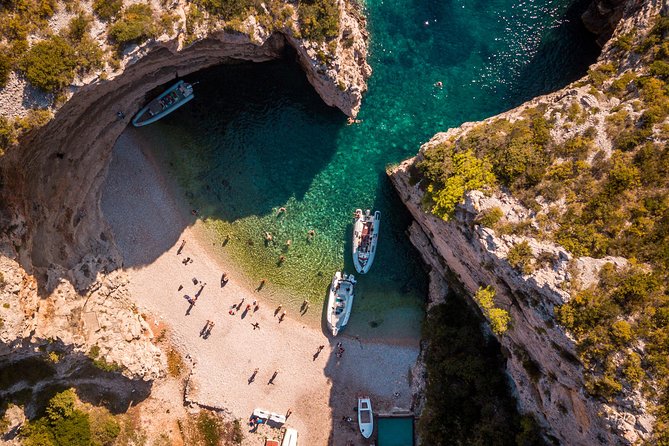 Blue Cave and Hvar Tour - 5 Islands Tour from Split and Trogir - How the Blue Cave works, and why your timing matters