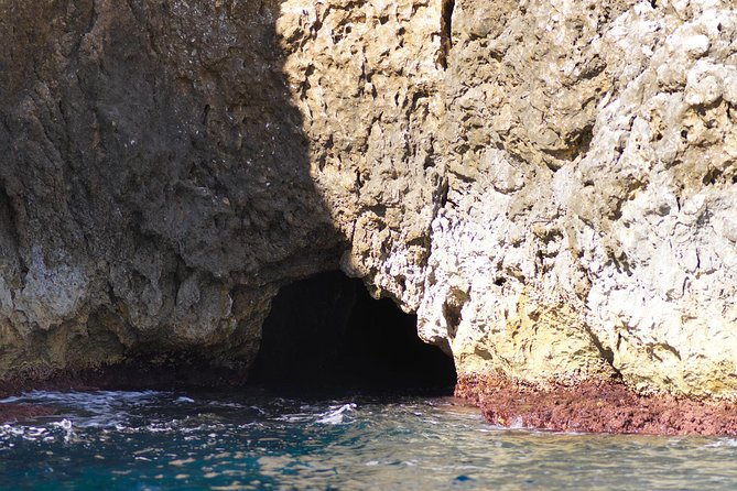 Blue Cave and Pakleni Islands group Tour from Hvar - Stiniva Cove: 20 m access, then a beach bar break