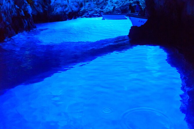 Blue Cave and Town Hvar with 5 Island Boat Tour - Key highlights you will feel right away