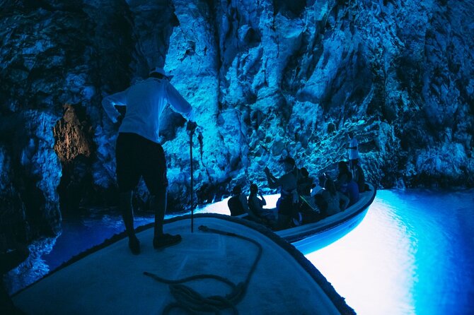 Blue Cave Full-Day Boat Tour with Hvar and 5 Islands - Hvar Town in 2 hours: enough for atmosphere, not enough for everything