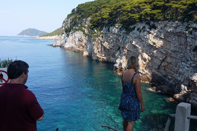 BLUE CAVE&GREEN CAVES /ŠUNJ beach Speedboat tour- WITH DRINKS - Stop 2: Green Caves, Jump Points, and Snorkel Time