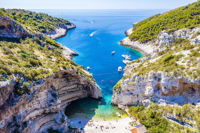 Blue Cave, Hvar, Vis and Pakleni Islands Group Speedboat Tour - Price and value: what you’re paying for, and what to budget extra