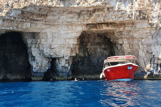 Blue Cave & Vis Island speedboat tour from Hvar - Stop 5, The Lunch Stop Near Pakleni or Vis: Where You Eat Depends on the Day
