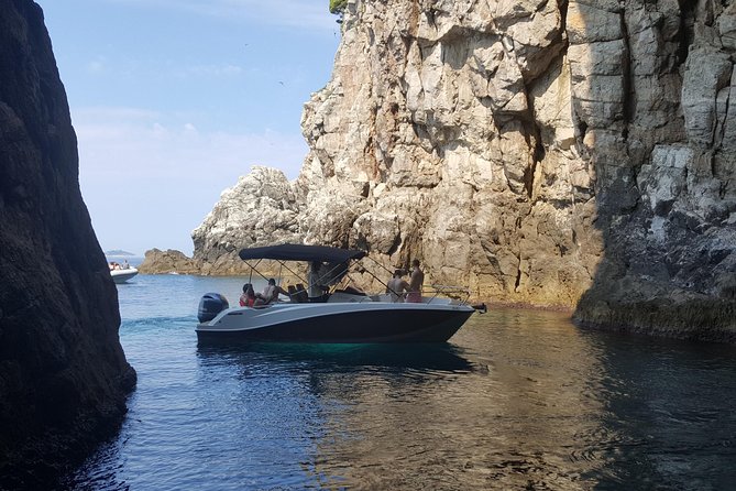 Blue & Green cave,Šunj beach - with drinks small group speedboat - Small-group speedboat comfort, snorkeling gear, and what to check fast
