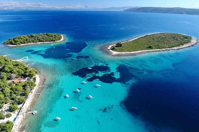 Blue Lagoon, Trogir & Čiovo catamaran tour with Food and Drinks - Split to Šolta, then Trogir and Čiovo, how the day flows