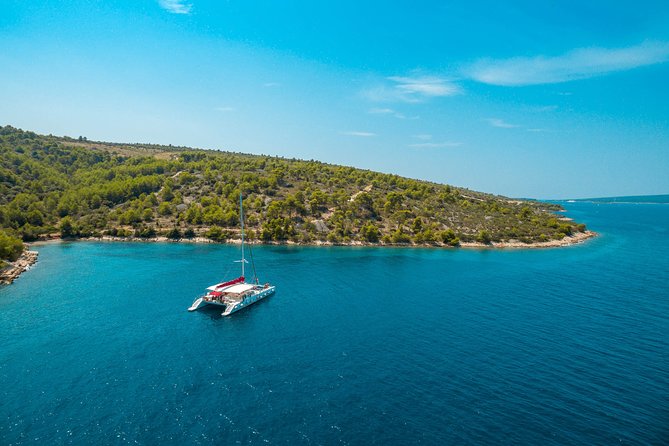 Blue Lagoon, Trogir & Čiovo catamaran tour with Food and Drinks - Unlimited drinks and what that means for value