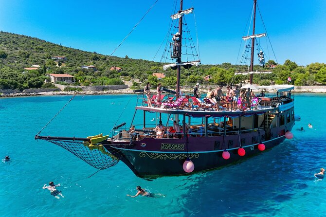Blue Lagoon & Underwater Museum from Split with Lunch & Drinks - Pirate-Boat Day From Split: What the Schedule Really Means