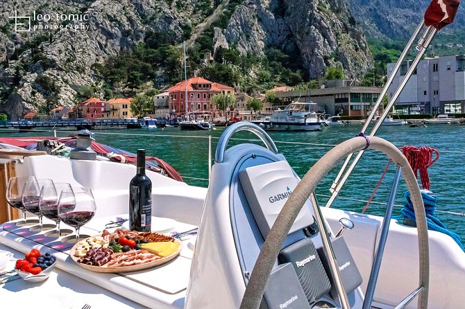 Brac Island One-Day Trip with the Sailboat Nana - Private Tour - How sailing time turns into real fun: Konopljikova to Brac