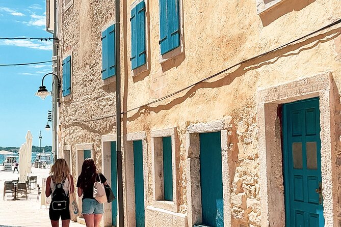 Brijuni Boat Tour with Lunch & Drinks – Swim Stop Included - Peneda lighthouse, Fort Brioni Minor, and the Veliki Brijun big-picture views