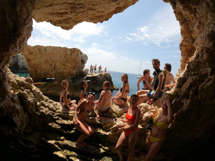 Cape Kamenjak: Kayak Tour with Cave Experience - Getting started at Jistra Adventures, where the sea lesson matters