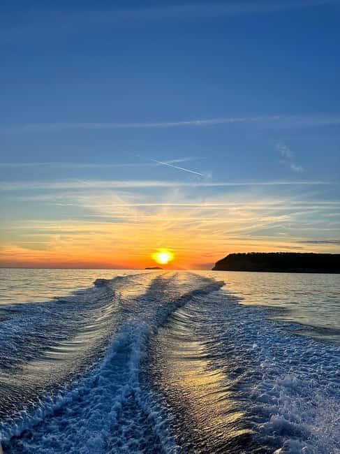 Cavtat: Romantic Sunset Cruise with Unlimited Drinks - Getting on the water: Cavtat harbor, warm wind, quick timing