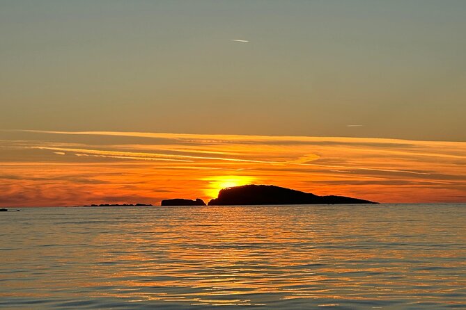 Cavtat Sunset Escape Romantic Cruise and Free Flowing Drinks - Drinks, Mood, and How the Crew Keeps It Relaxed