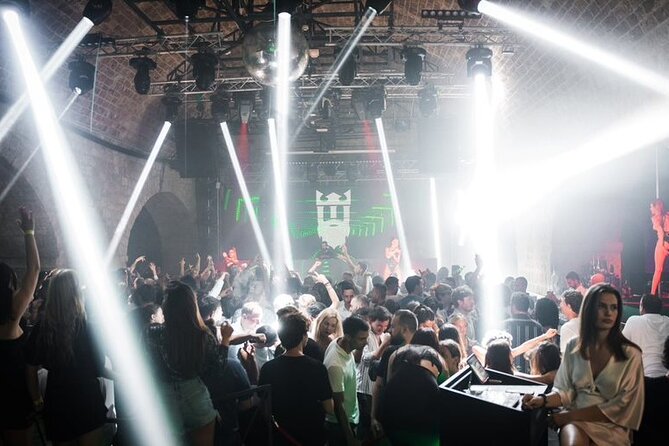 Columbo Pub Crawl Dubrovnik - Culture Club Revelin: long entry time, different drink reality