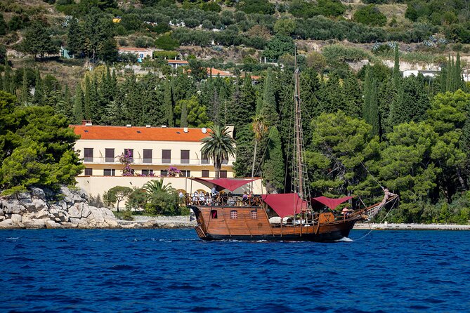 Columbo's Pirate Ship "Santa Maria" - Split Panoramic & Sunset Tour - Comfort, Safety, and the Boat Details That Matter