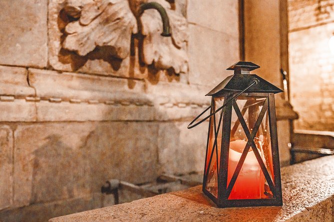 Dark Tales of the Old Town - Meeting at Onofrio’s Large Fountain, then dropping into the back streets