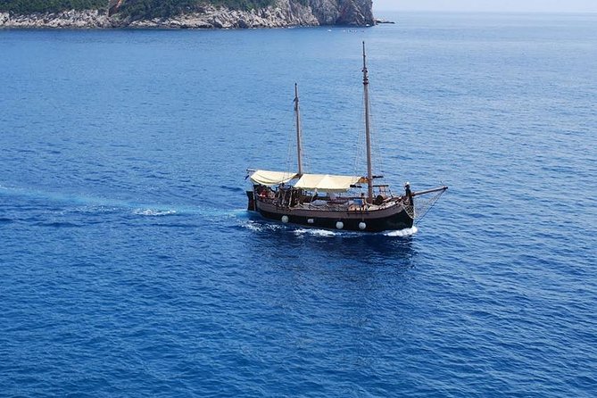 Day Cruise in the Elafiti Islands from Dubrovnik - A shaded boat day to the Elafiti Islands from Dubrovnik