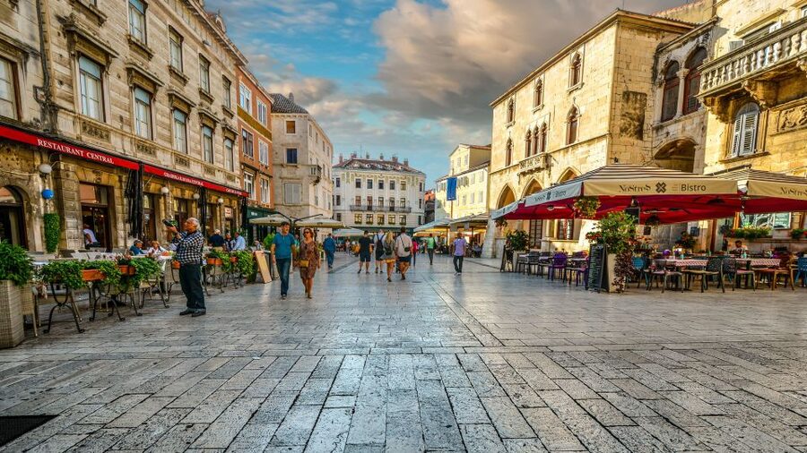 Discover The Old Town Split 1.5h walking Small group tour - Key things to know before you go