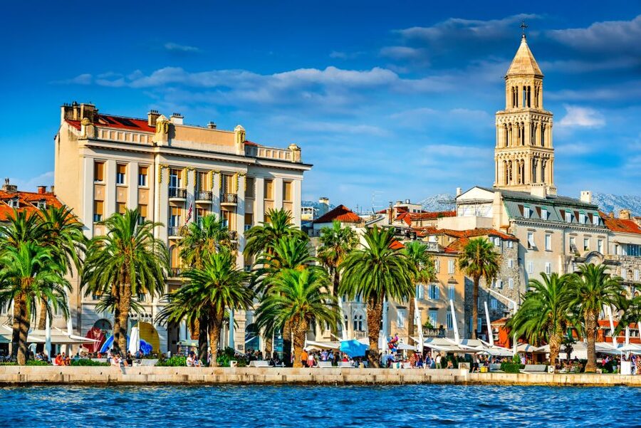 Discover The Old Town Split 1.5h walking Small group tour - From Roman fortress to St Doimus: Diocletian’s mausoleum connection