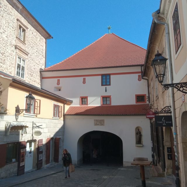 Discover Zagreb: Small-Group Tour with a Local - Zagreb Cathedral, the big finale and the story behind the city name