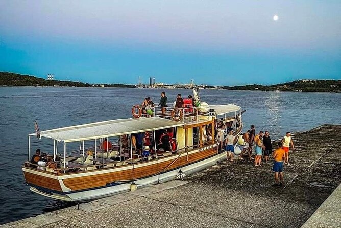 Dolphin & Sunset tour with Brijuni panorama - The Small Group Limit: 40 Travelers Maximum