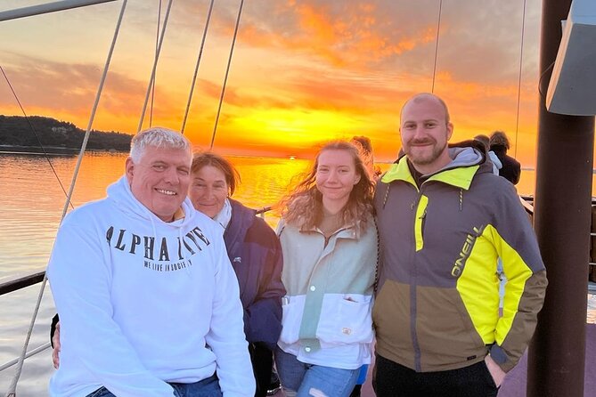 Dolphin Watching & Sunset Boat Tour With Dinner and Drinks - Dolphin odds, sunset payoff, and why this cruise makes sense in Pula