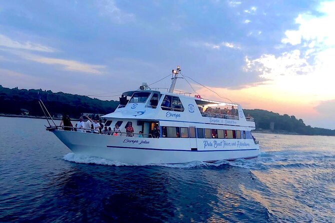 Dolphin Watching & Sunset Boat Tour With Dinner and Drinks - Dinner and drinks onboard: good value, mixed opinions on style