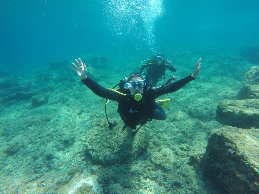 Dubrovnik 2-Hour Uncertified Divers Introductory Dive - Going down to 5 meters: the controlled “try it” part