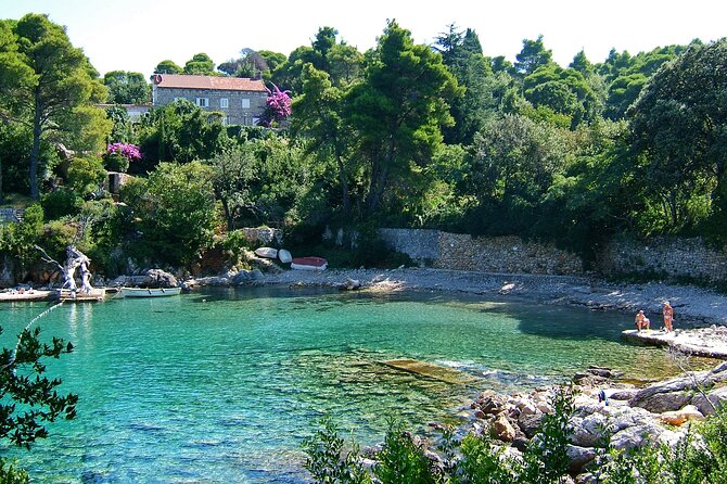 Dubrovnik: 3 Islands Boat Tour with Lunch & drinks(FR, ES, EN) - 5 things that make this boat day worth your time