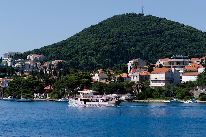 Dubrovnik: 3 Islands Boat Tour with Lunch & drinks(FR, ES, EN) - Koločep: hidden bays, cliff jumping spots, and the party deck option