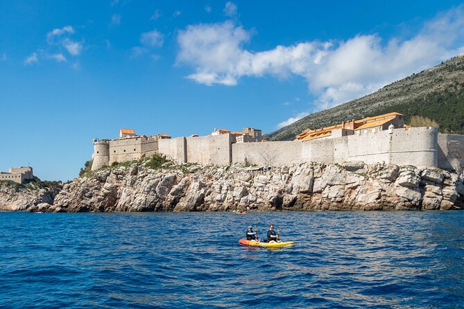 Dubrovnik 45-Minute Boat Tour Around Old Town Walls - Caves and photo stops: sometimes you get extra coastline theater