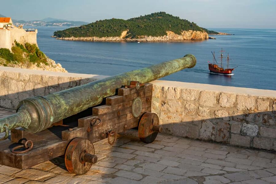 Dubrovnik: All-Access Pass + Unlimited Public Transport - What to Pack for an Easy Day Around Museums and Walls