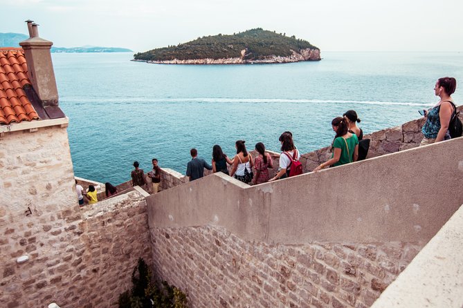 Dubrovnik: Ancient City Walls & Wars Walking Tour - Entering Dubrovnik’s Old Town from Pile Gate