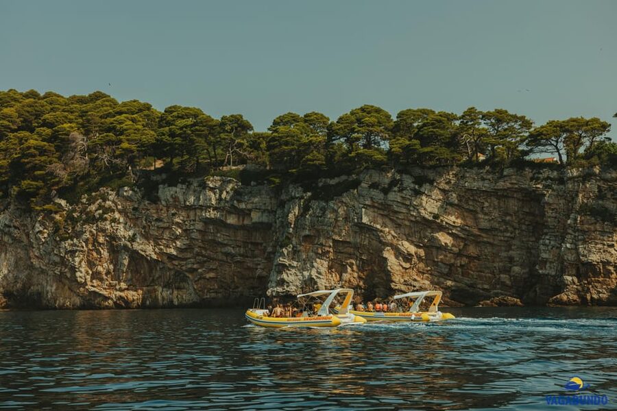 Dubrovnik: Blue Cave Afternoon Speedboat Tour with Drinks - Speed, drinks, and value: does $82 make sense?