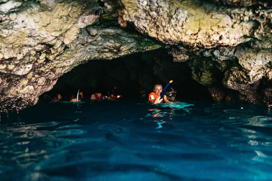 Dubrovnik: Blue Cave and Elafit Small Group Boat Exploration - Small-Group Boat Setup, Drinks, and the Pace on the Water
