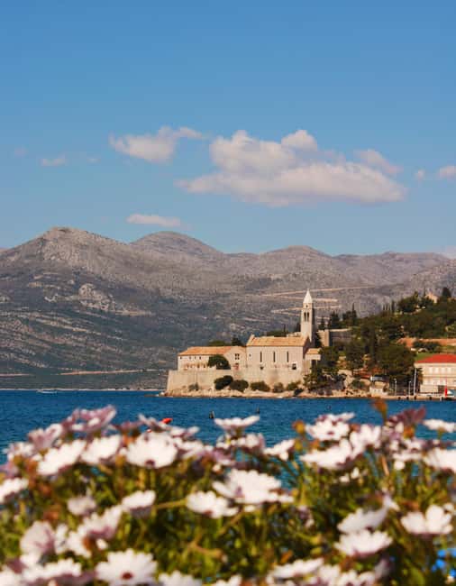 Dubrovnik: Blue Cave & Elaphiti Islands Full-Day Boat Tour - Food, drinks, music, and the pace that avoids a rushed feeling