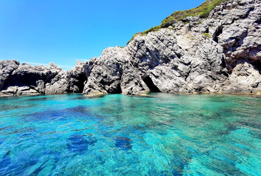 Dubrovnik: Blue Cave & Sunj Beach Boat Tour with Drinks - What you bring (and what to skip) for an easy, low-stress day