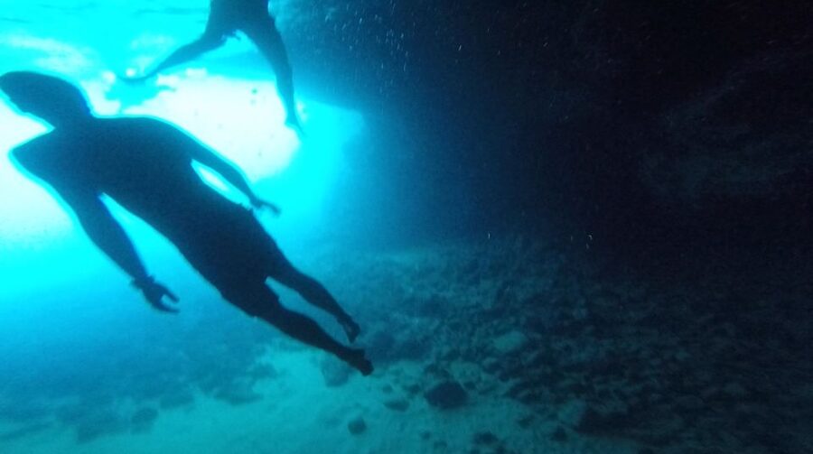 Dubrovnik: Blue Cave & Sunj Beach Boat Tour with Drinks - What the timing and group style means for your day