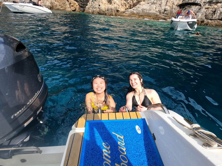 Dubrovnik: Blue & Green Caves Private Boat Tour with Drinks - Safety and guidance: the comfort level you can expect