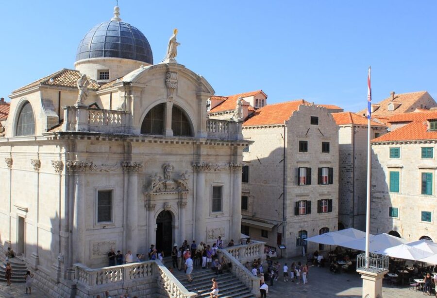 Dubrovnik: Cable Car, Walking Tour and City Walls Combo - What you’ll see in Old Town: market to monasteries